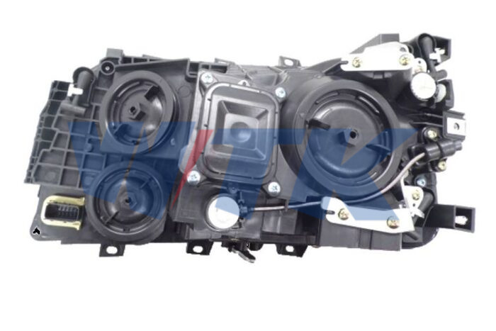 FAROL PRINCIPAL ELÉTRICO SCANIA NTG  - LD - Imagem 3