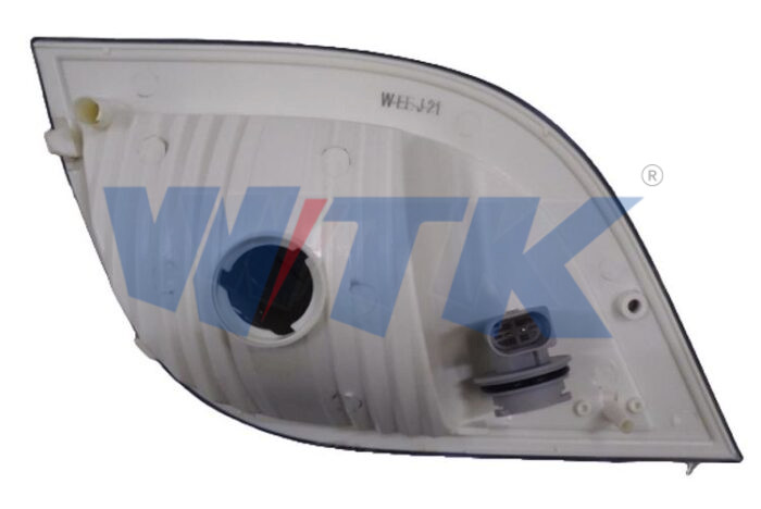LANTERNA PISCA MB ATEGO LE - Imagem 3