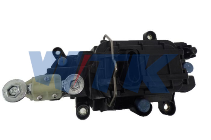 FAROL AUXILIAR  VW NOVO DELIVERY LE - Imagem 3