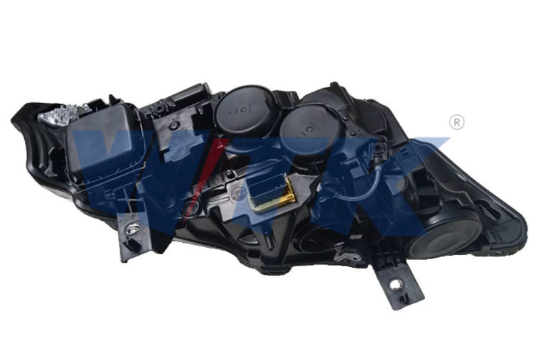 Farol Iveco Le - Imagem 3